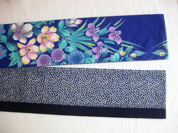 【新品】本染　綿半幅帯･403㎝･紺地に花と小花なでしこ　長尺　浴衣帯･リバーシブル 1枚目の画像