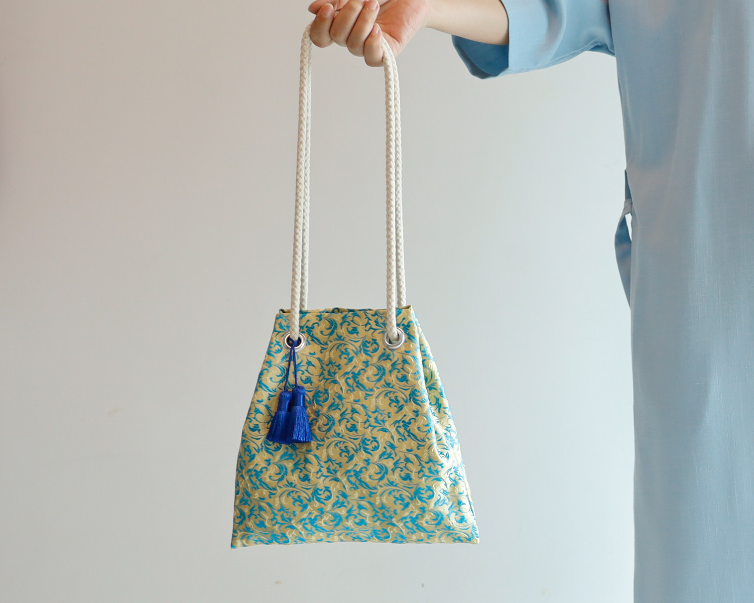 FUJIYAMA ポシェット クリーム 肩掛けにも斜めがけにもなる 2WAY ミニマル ポシェット ご自分へのご褒美にも