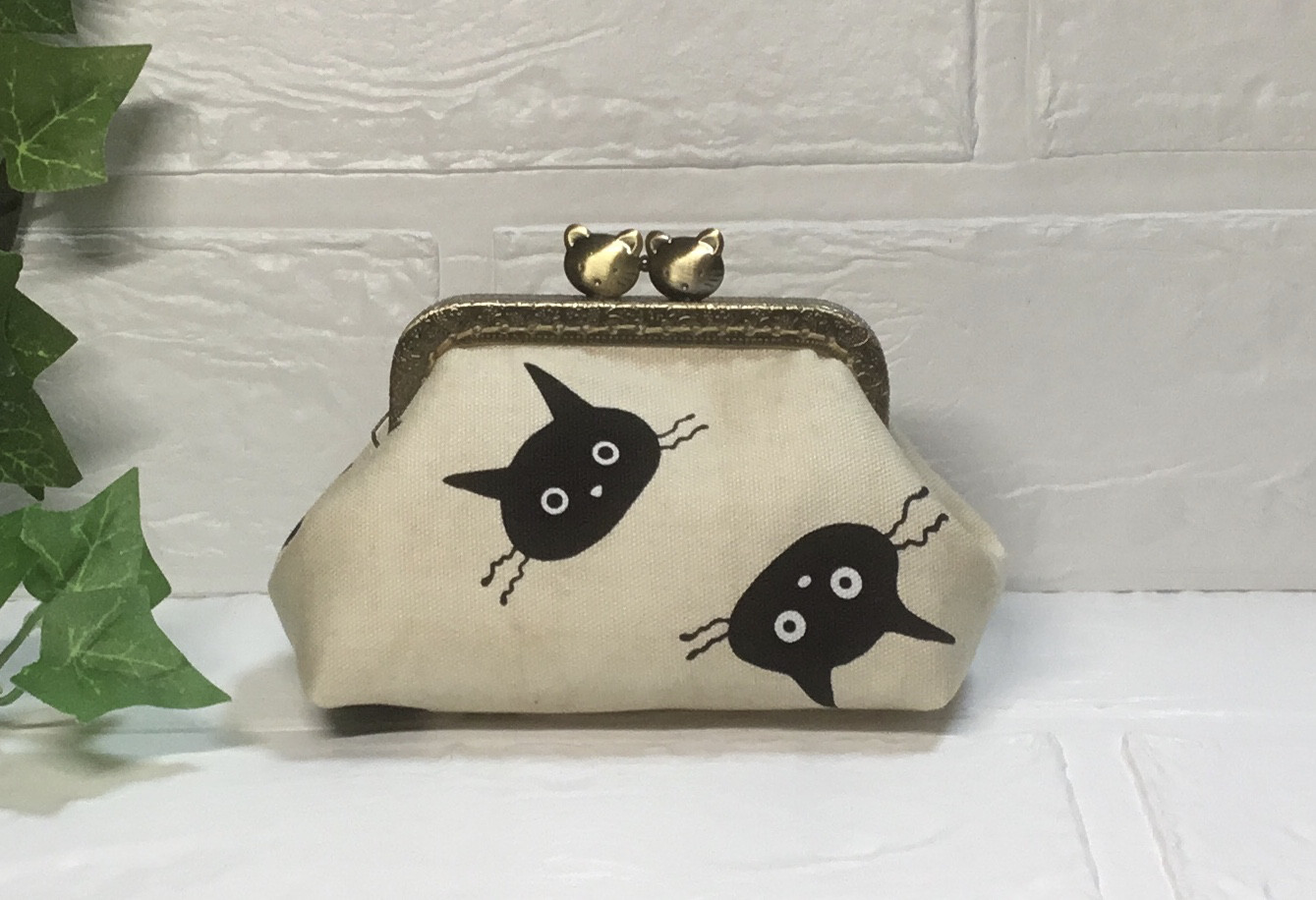 売り切りたい♡♡ がま口お財布 楽天市場】小銭とお札が同じ向き☆秒出し◎超時短財布！長財布