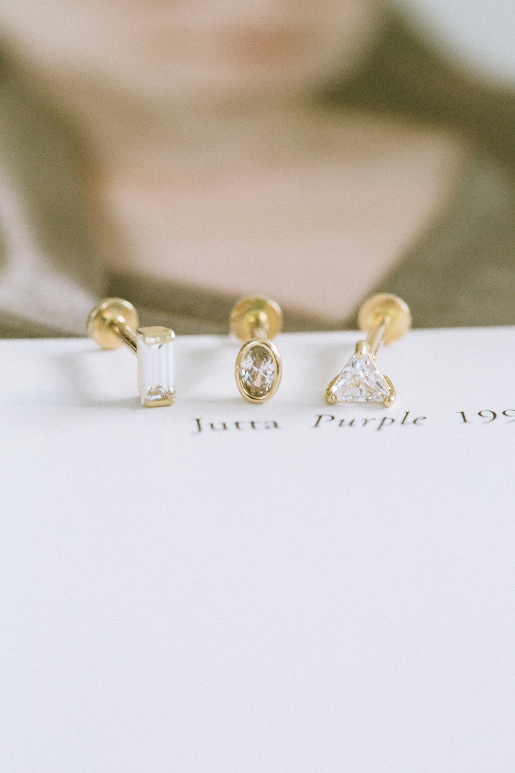 14Kゴールド ＣＺ ヘリックス 軟骨 アンチトラガス インナーコンク イヤリング ピアス ラブレット