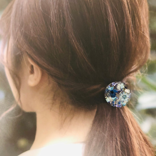 ♡淡色まんまるドライフラワー押し花入りレジンヘアゴム