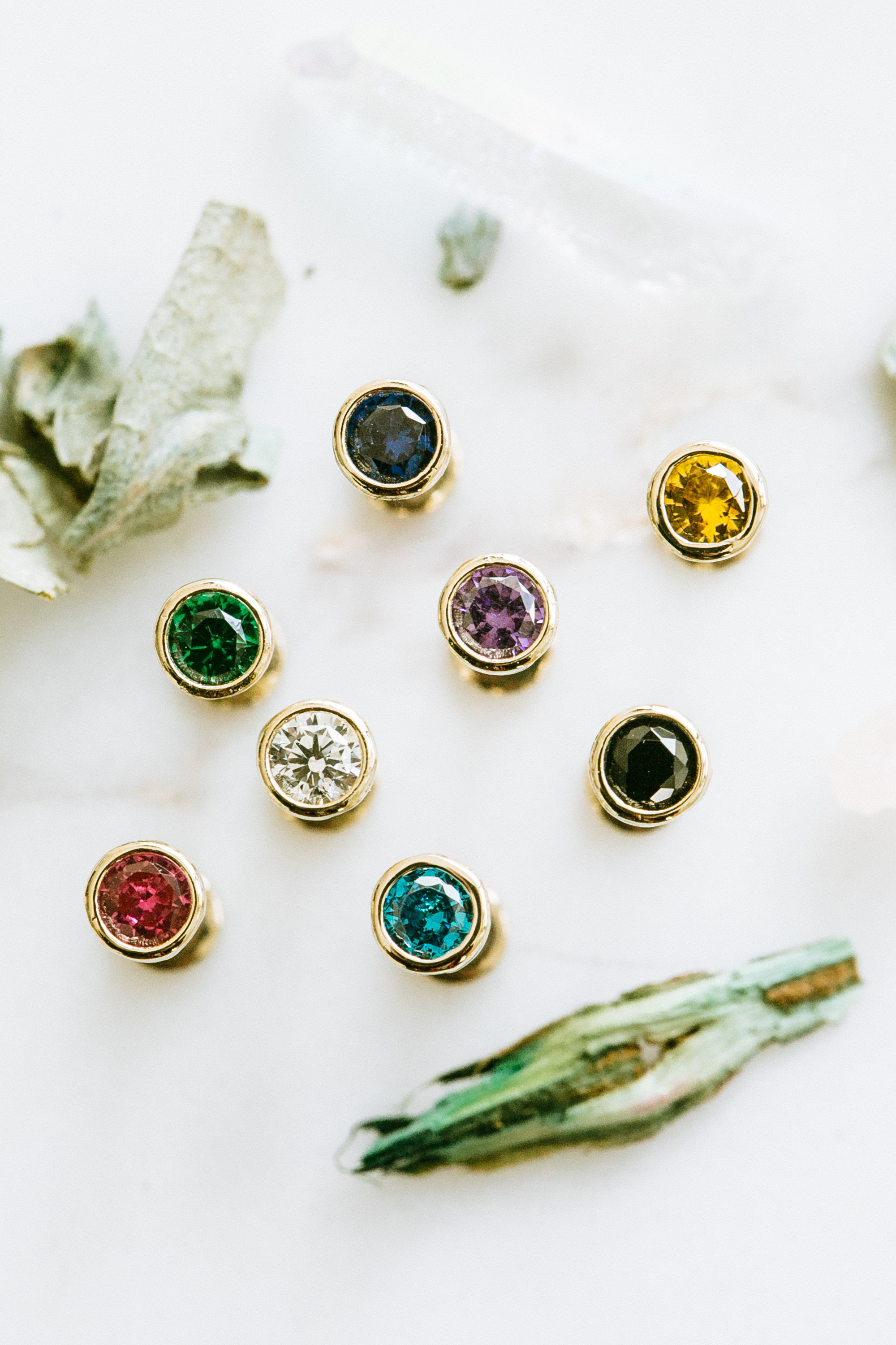 14Kゴールド ＣＺ Bezel ヘリックス 軟骨 アンチトラガス インナーコンク イヤリング ピアス ラブレット