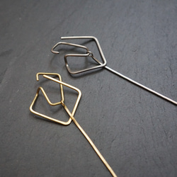 耳環「也」黃銅蛇鏈 2 向 第5張的照片