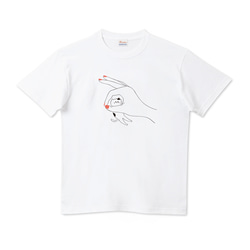 〈 ロンTへの変更もできます 〉指とたわむれるミニ猫 Tシャツ 2枚目の画像