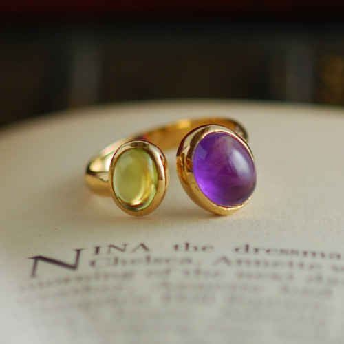 ペリドットインブルーカルサイト×ルチルクォーツ ダブレット ストーン リング59 ペリドットインブルーカルサイト×ルチルクォーツ ダブレット ストーン