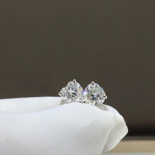 合計1カラット 】輝く モアサナイト ピアス K18WG ピアス（フック 