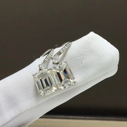 【合計4カラット 】輝く　モアサナイト ピアス　K18WG 2枚目の画像