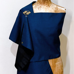 スカーフNo.315*藍海*男士也適合的設計師手作簡潔款日本古董毛料絲織品藍色與黑色雙面撞色圍巾 披肩 第7張的照片