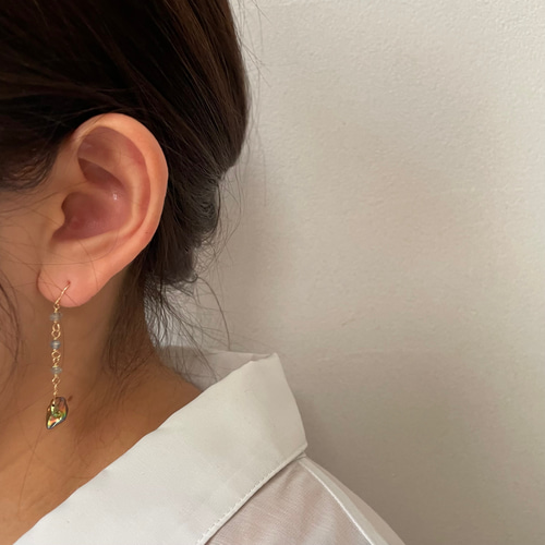 【No.650-a】気まぐれ 淡水パール　天然石　唯一無二のイヤリング/ピアス 楽天市場】【WEB限定】《Unique+ 》淡水バロック真珠 ピアス