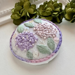 優しいカラー＊紫陽花の刺繍ブローチorヘアゴム(パープル) 3枚目の画像