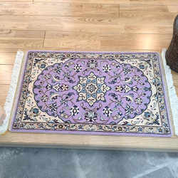ペルシャ絨毯　ナイン産　マット　パープル　80×50cm 手織り絨毯　ラグ　 2枚目の画像