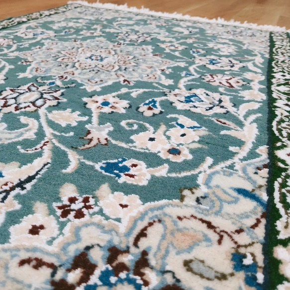 ペルシャ絨毯　ナイン産　マット　グリーン　80×50cm　手織り絨毯　 8枚目の画像