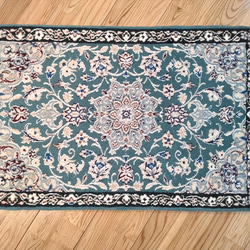 ペルシャ絨毯　ナイン産　マット　グリーン　80×50cm　手織り絨毯　 3枚目の画像
