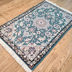 ペルシャ絨毯　ナイン産　マット　グリーン　80×50cm　手織り絨毯　 4枚目の画像