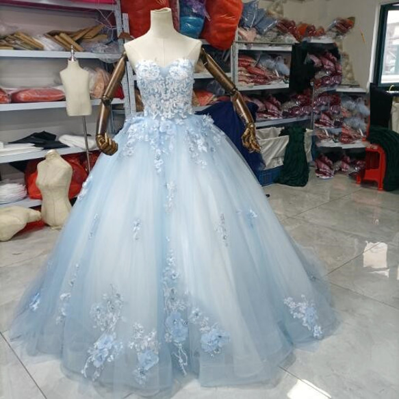 夢寐以求的禮服 彩色禮服 清爽溫柔的藍色 可拆卸袖子 奢華總蕾絲 公主線 婚禮/招待會 第10張的照片