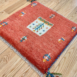 ペルシャ　ギャッベ　ミニマット　41x38cm　茜色　パネル　生命の木　手織り絨毯 5枚目の画像
