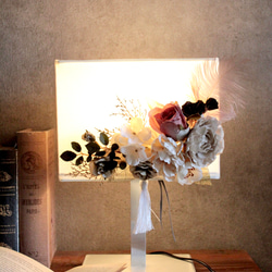 フレンチシャビー造花デコレーションテーブルランプ 9枚目の画像