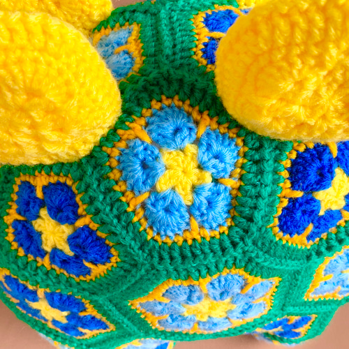 ステゴサウルス 恐竜 あみぐるみ アフリカンフラワーモチーフ ぬいぐるみ 編みぐるみ ステゴサウルス◇アフリカンフラワーモチーフ