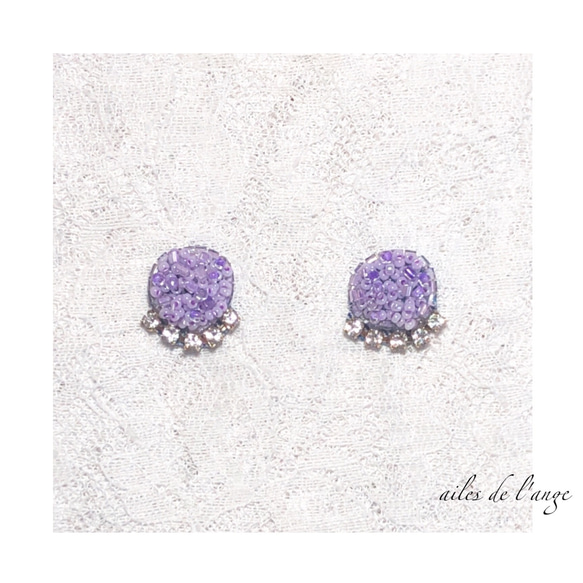 no.852 - beads ＊ rhinestone round pierce 1枚目の画像