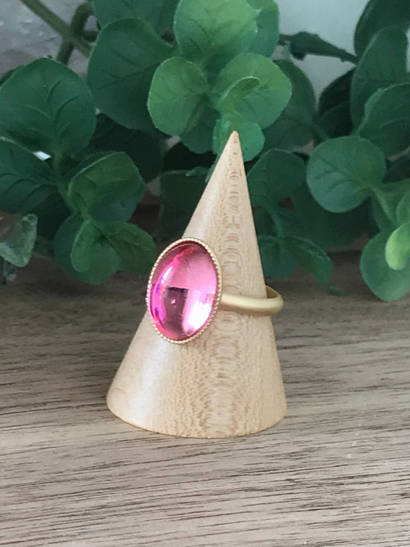 華やかピンクガラスの指輪/スワロフスキー製カボションビンテージ/シンプル 1枚目の画像