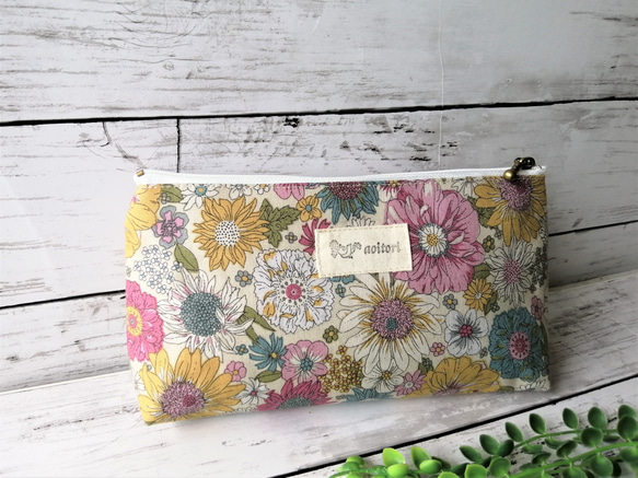 送料無料 オリジナルポーチ 花柄 ベージュ地 化粧ポーチ、通帳や小物 