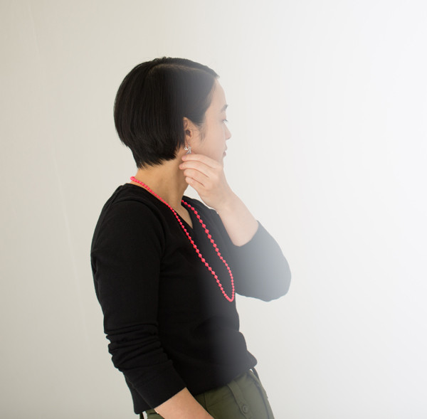 【糸のネックレス】スフィア・プラスネックレス80㎝（ルミ）蛍光 カラフル 金属アレルギー 軽い スポーツ フェス