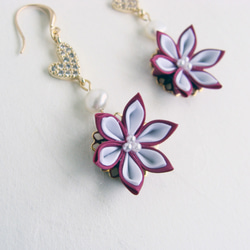 Earrings with zirconia heart and flowers tied with freshwate 第2張的照片