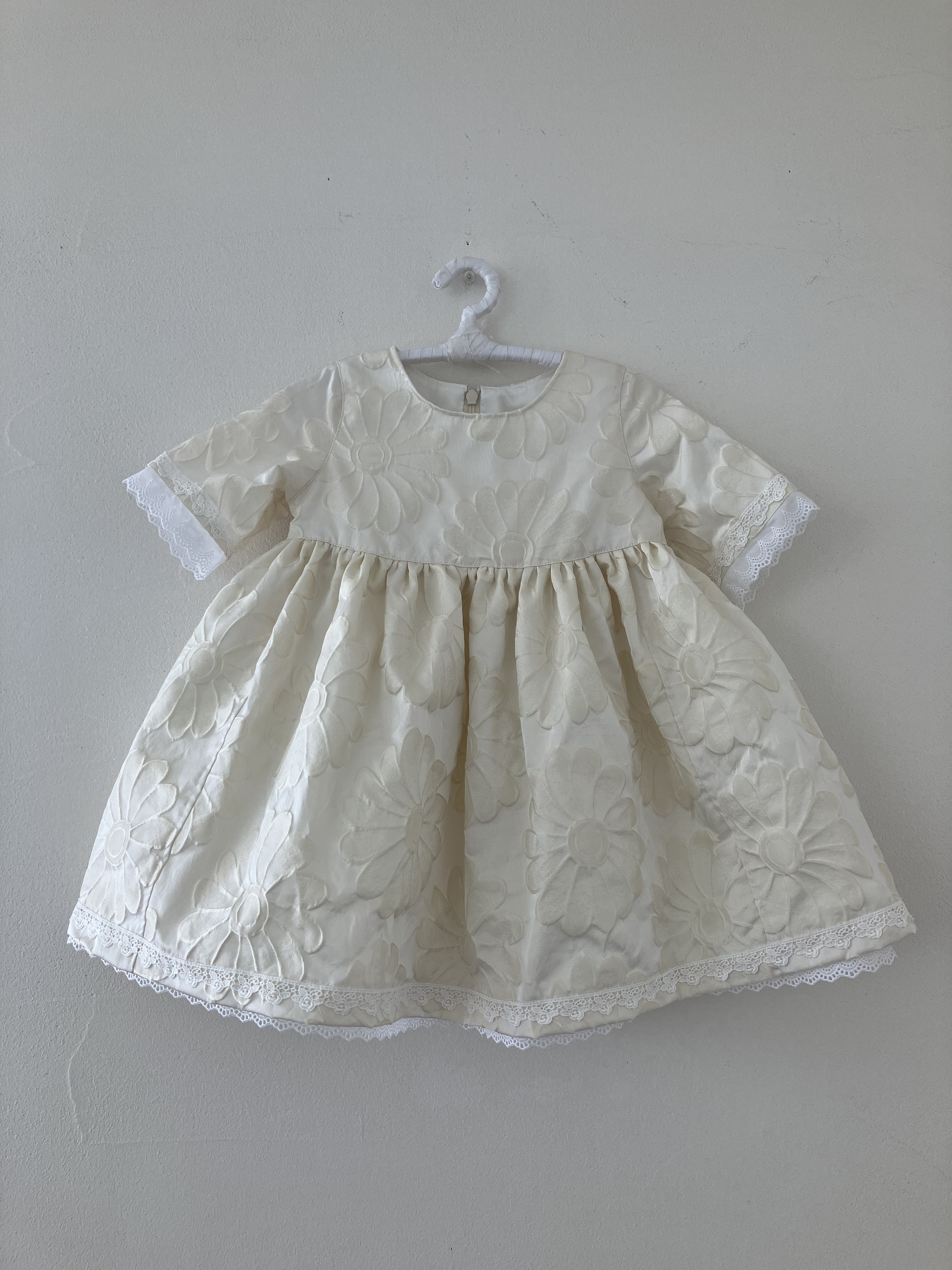子供服 女の子ワンピース 花模様地柄のワンピース size90 子供服 Lucy 