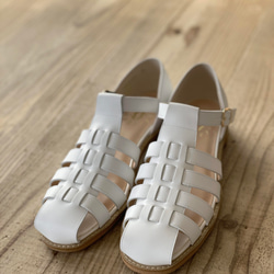 グルカサンダル　白スムース＆黒スムース 18枚目の画像