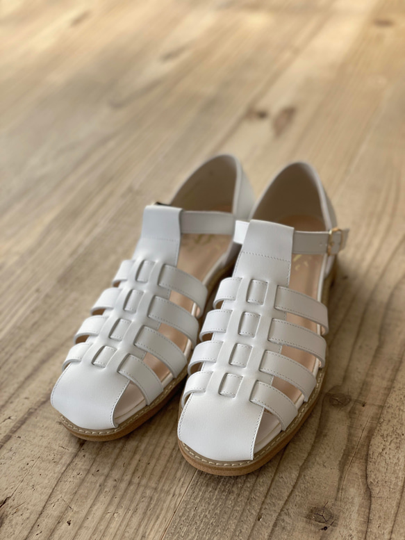 グルカサンダル　白スムース＆黒スムース 18枚目の画像