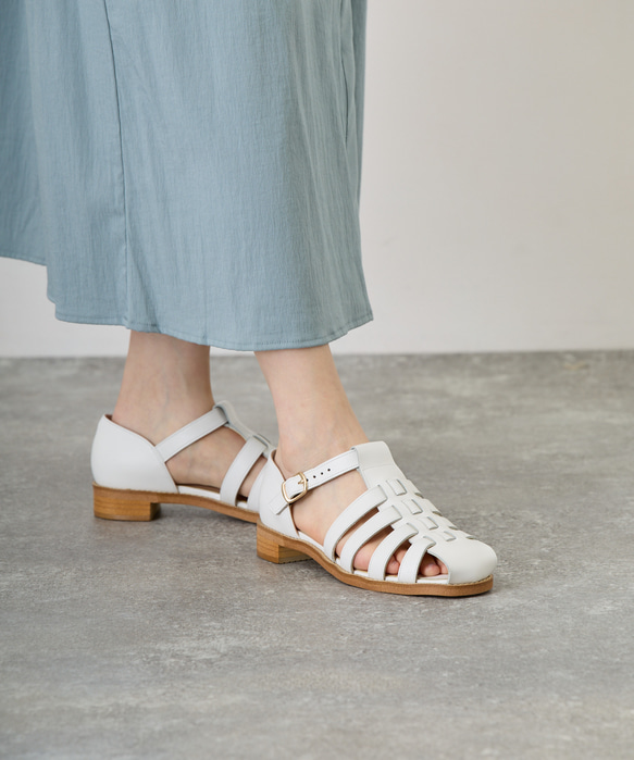 グルカサンダル　白スムース＆黒スムース 5枚目の画像