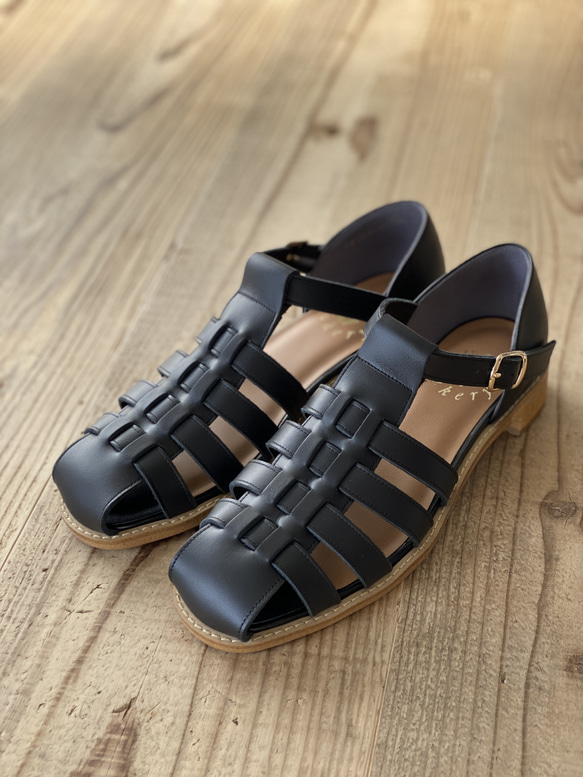 グルカサンダル　白スムース＆黒スムース 17枚目の画像