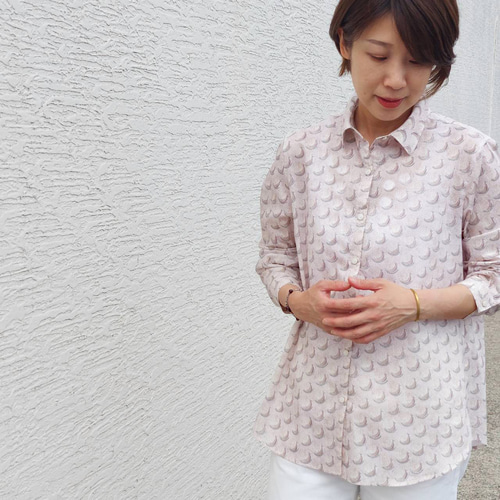 リバティ　ザ・ピーコックス・オブ・グランサム・ホール　　ブラウス 送料無料】リバティプリント《スタンダードシャツ》ピーコックス