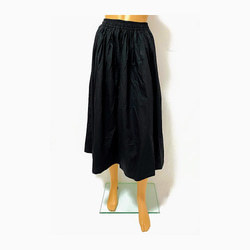 綿素材で肌触り抜群⤴ウエストゴムでギャザーたっぷり❤軽いはき心地がクセになる❤広がりすぎないふんわりスカート:黒ブラック 1枚目の画像