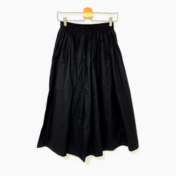 綿素材で肌触り抜群⤴ウエストゴムでギャザーたっぷり❤軽いはき心地がクセになる❤広がりすぎないふんわりスカート:黒ブラック 3枚目の画像