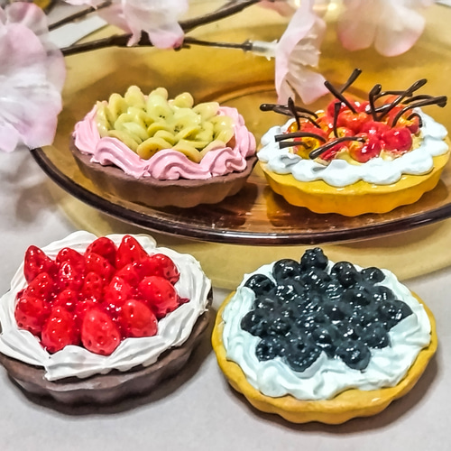 ハンドメイドブルーベリーのタルトロールケーキフェイクスイーツ