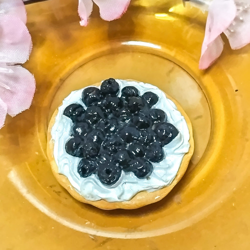 ハンドメイドブルーベリーのタルトロールケーキフェイクスイーツ