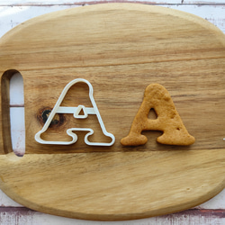 アルファベット【A】  タイプライター風  クッキー型 1枚目の画像