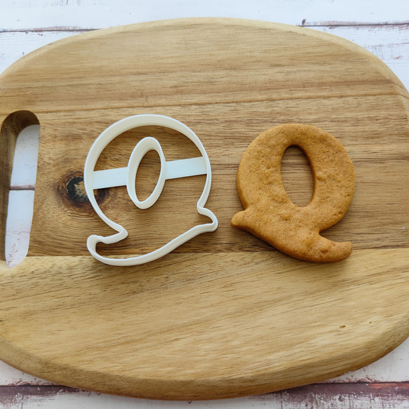 アルファベット【Q】  タイプライター風  クッキー型 1枚目の画像