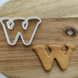アルファベット【W】  タイプライター風  クッキー型 1枚目の画像