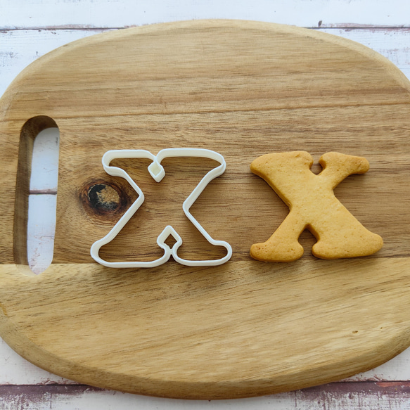 アルファベット【X】  タイプライター風  クッキー型 1枚目の画像