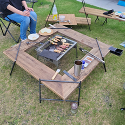 キャンプ　テーブル　囲炉裏テーブル　機能テーブル　折りたたみ　おしゃれ　BBQ　シンプル　アウトドア　頑丈　黒皮鉄