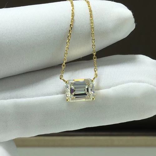 newデザイン】モアサナイト ネックレス K18YG ネックレス・ペンダント  