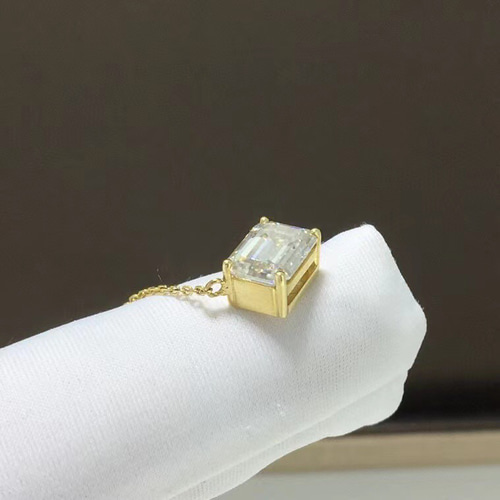 newデザイン】モアサナイト ネックレス K18YG ネックレス・ペンダント  