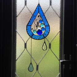 珊瑚　ステンドグラス商品 雫のサンキャッチャー♢ステンドグラス♢ブルー サンキャッチャー ミイ