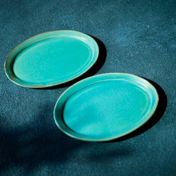 エメラルドブルーの小さなオーバル皿　mo-3 6枚目の画像