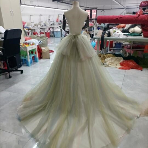 美品！七彩 カラードレス スカートのみソフトチュール トレーン 結婚式  