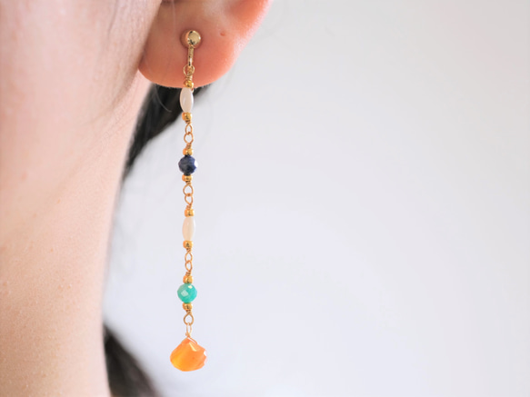 Carnelian drop earring：カーネリアン×ラピスラズリ×アマゾナイト×シェル　天然石ロング 1枚目の画像