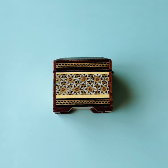 ペルシャの象嵌細工（寄木細工） 小箱　正方形 S （6ｃｍ）【ハータムカーリー056】 6枚目の画像
