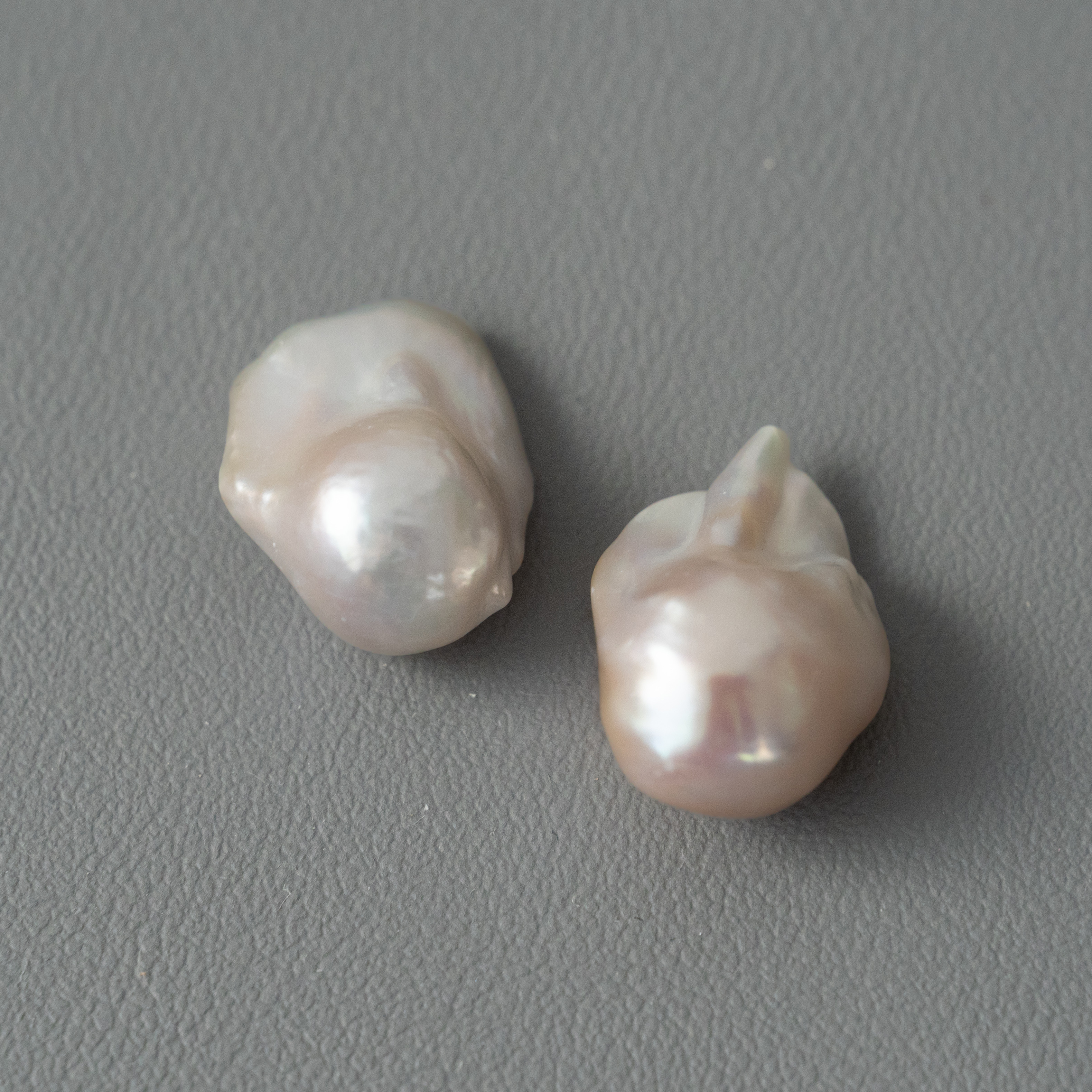 ◇送料無料◇大粒　天然　淡水真珠　バロック　イヤリング　淡水パール